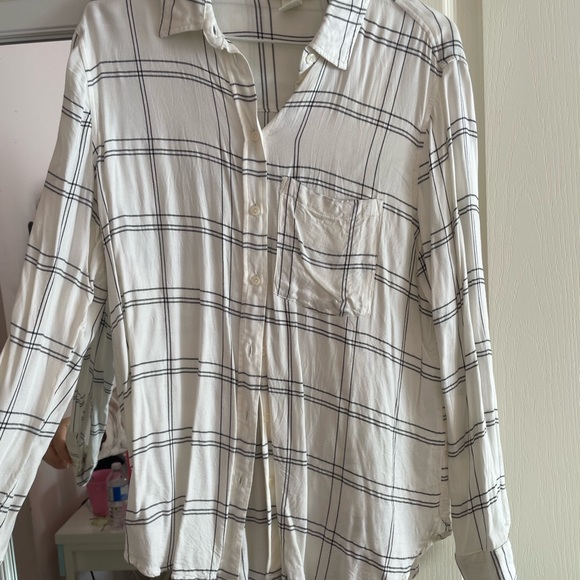 H&M Patterned Button Up - Picture 1 of 1